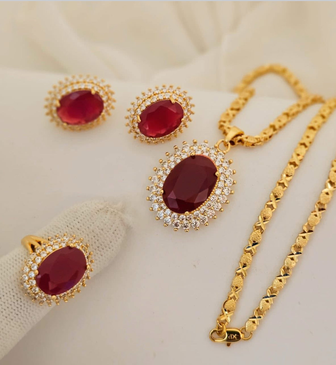 Elegant style jewelry