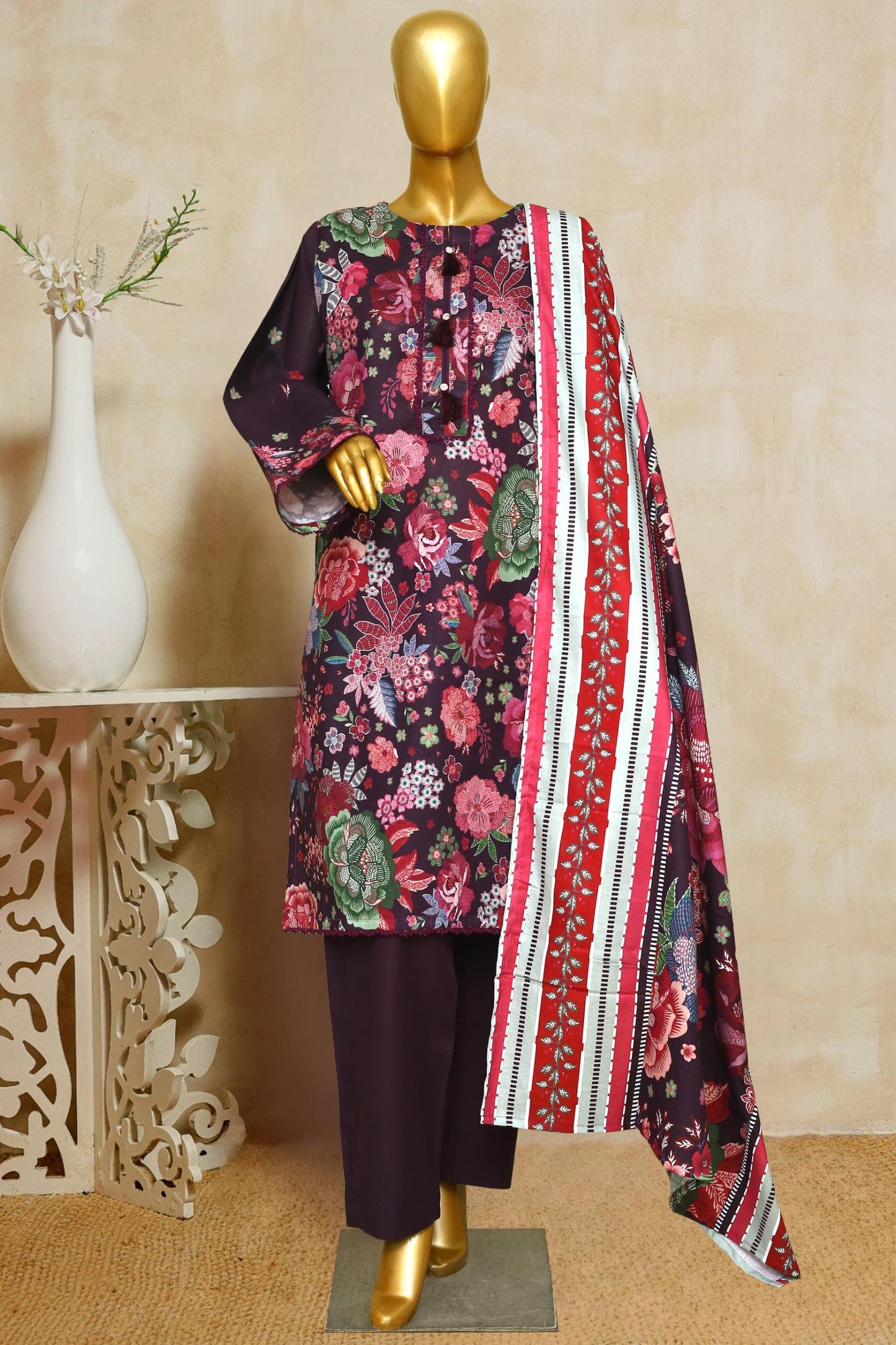 soft stitch.pkWinter Patels Khaddar 3-Pc Stitched 😍