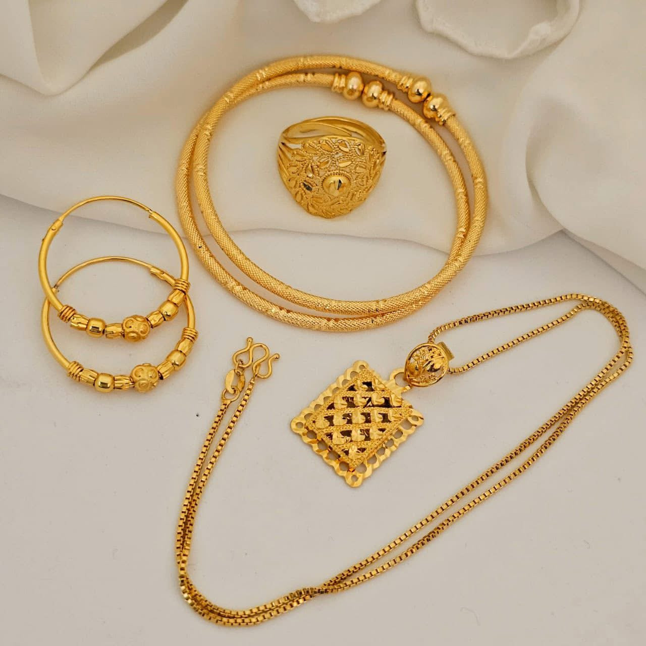 Elegant style jewelry